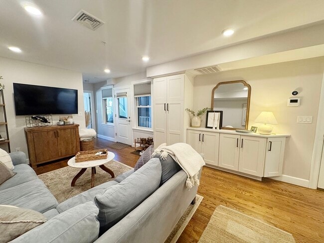 276 Sumner St in Boston, MA - Building Photo - Building Photo