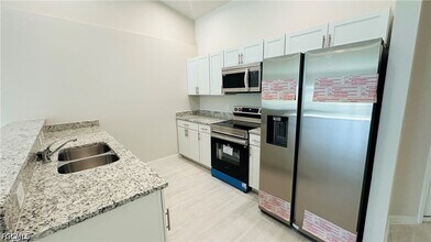 607 SE 7th St in Cape Coral, FL - Building Photo - Building Photo