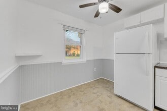 1117 Kaye Ct in Burlington, NJ - Building Photo - Building Photo