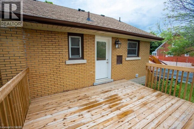 177 Pleasant Ave in Kitchener, ON - Building Photo - Building Photo