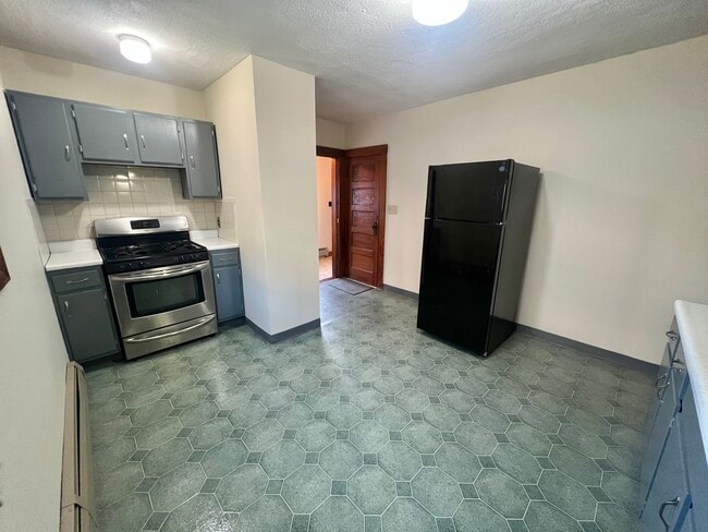 28 Cornell St, Unit 1