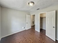 16343 Maplemont Dr photo'