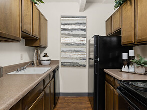 La Vida Buena Apartments in Albuquerque, NM - Building Photo - Building Photo