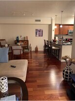 600 S Dixie Hwy, Unit 617 in West Palm Beach, FL - Building Photo