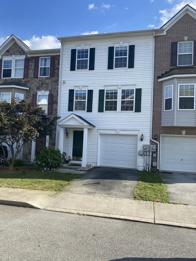 20 Bruce Dr