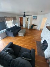 16 M St in Hampton, NH - Building Photo - Building Photo