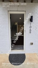 1069 Glen Opal Dr in Decatur, GA - Building Photo - Building Photo