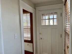 28 Maple St-Unit -1A in Milton, MA - Building Photo - Building Photo