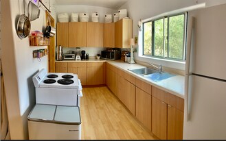 23310 Red Rock Rd, Unit 1 in Topanga, CA - Building Photo