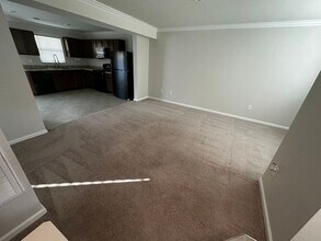 24 Tidworth Dr in Greer, SC - Foto de edificio - Building Photo