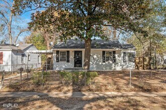 2754 Lakehurst Ave in Shreveport, LA - Building Photo - Building Photo