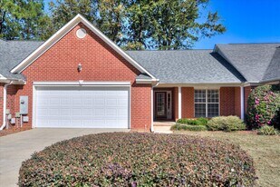 1223 Carriage Dr in Aiken, SC - Building Photo