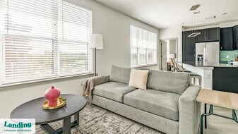 91 Jensen Dr in Houston, TX - Building Photo