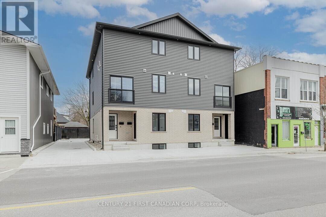 109 Ross St in St Thomas, ON - Building Photo