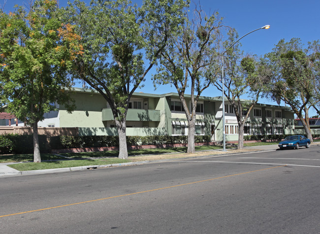 Coventry Apartments in Stockton, CA - Foto de edificio - Building Photo