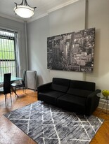 165 Halsey St, Unit aa in Brooklyn, NY - Building Photo
