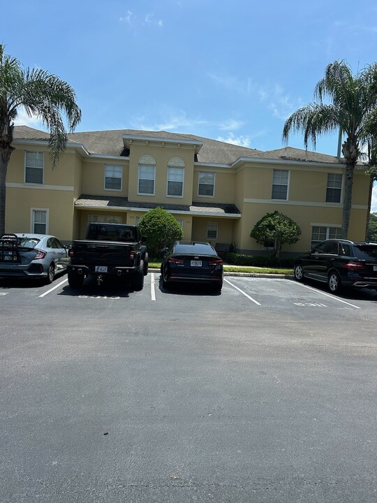 5313 River Rock Rd in Lakeland, FL - Foto de edificio