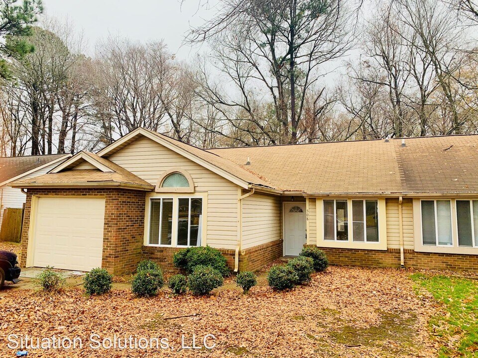 508 Charter Oak Dr Photo