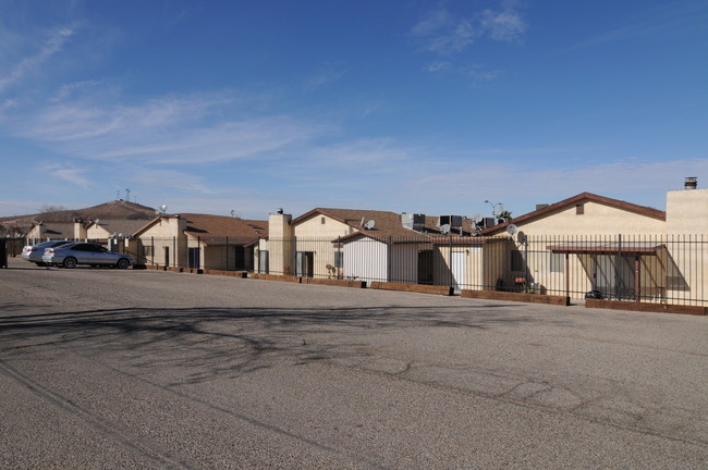 312 E Williams St in Barstow, CA - Building Photo - Building Photo