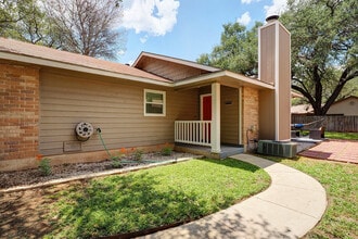12515 Valle Dezavala in San Antonio, TX - Building Photo - Building Photo