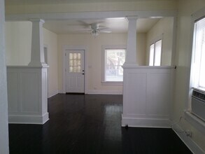 157 Arlington Ct #1 in San Antonio, TX - Foto de edificio - Building Photo