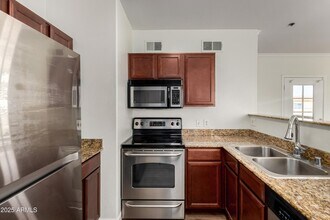 2134 E Broadway Rd in Tempe, AZ - Building Photo - Building Photo