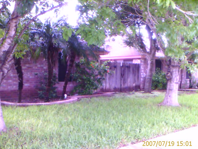 6600-6604 N 7th St in McAllen, TX - Foto de edificio