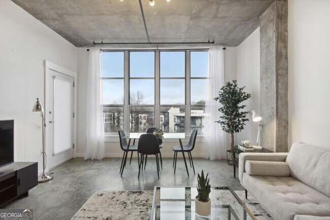 245 N Highland Ave NE in Atlanta, GA - Building Photo - Building Photo