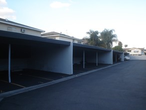 The Brentwood in Downey, CA - Building Photo - Building Photo