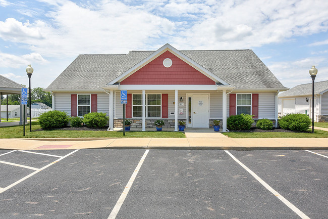 Honeybrook Greene in Utica, OH - Building Photo - Building Photo