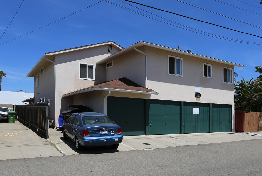 1022 S Myers St in Oceanside, CA - Building Photo