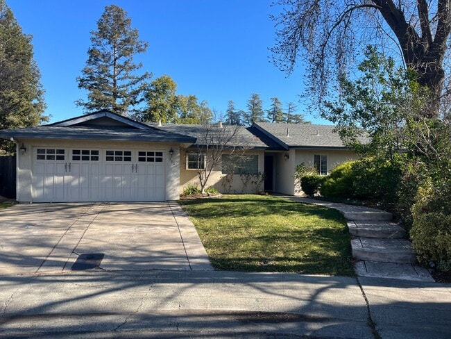 property at 3301 Canoe Pl