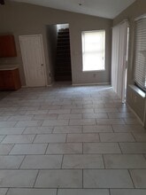 2710 Bridge Lake Dr in Irving, TX - Building Photo - Building Photo