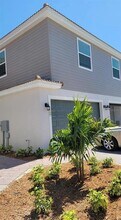 1460 Isabella Dr in Melbourne, FL - Building Photo - Building Photo