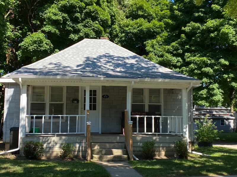 1015 S Arnold St in Mt. Pleasant, MI - Building Photo