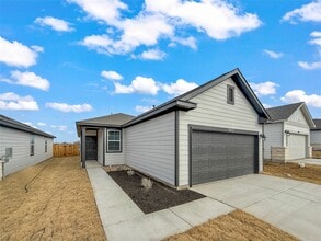 2104 Lost Timbers Dr in Conroe, TX - Building Photo - Building Photo