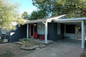 409 W Croslin St in Austin, TX - Building Photo - Building Photo