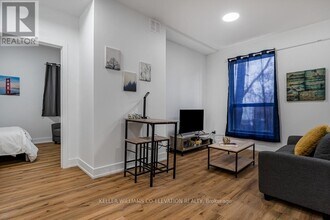 610 King St E in Hamilton, ON - Building Photo - Building Photo