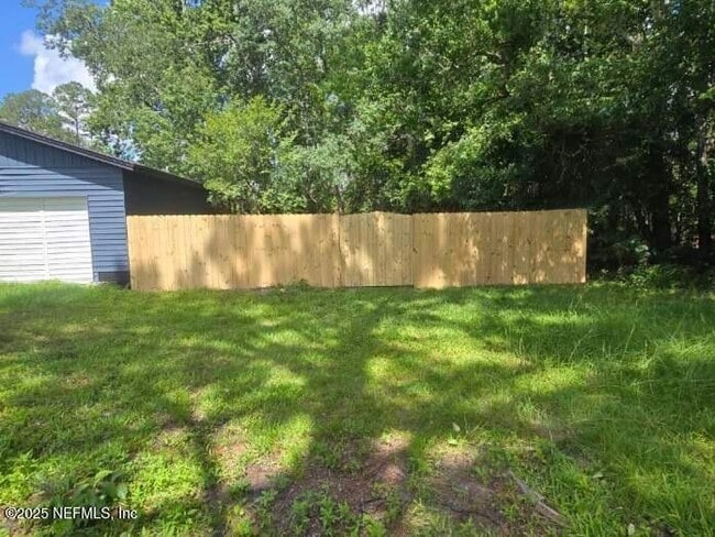 54221 Cravey Rd in Callahan, FL - Foto de edificio - Building Photo