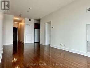 901-926 NORTON Ave in Toronto, ON - Building Photo - Building Photo