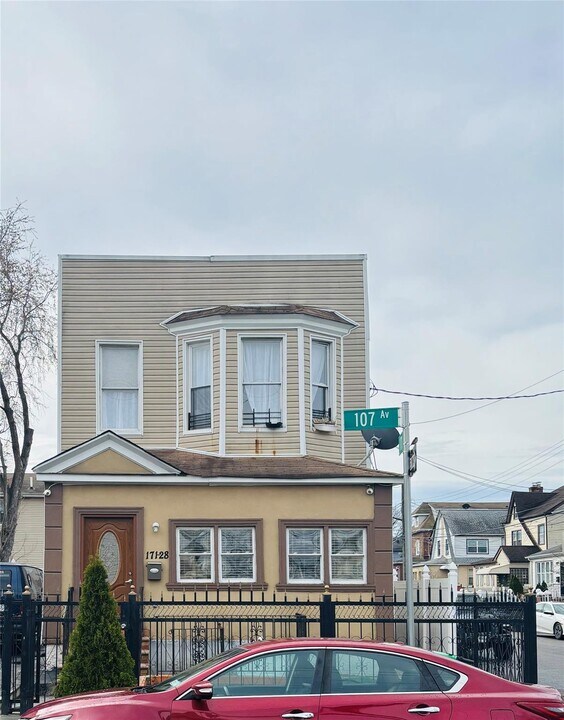 171-28 107th Ave in Queens, NY - Building Photo