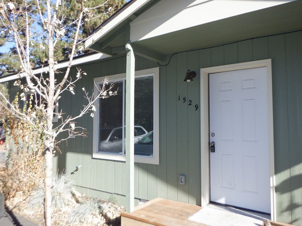 1531 SW Knoll Ave in Bend, OR - Building Photo