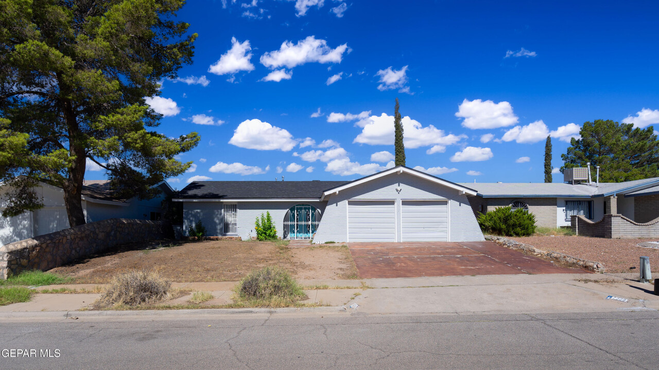 7309 Cerro Negro Dr in El Paso, TX - Building Photo