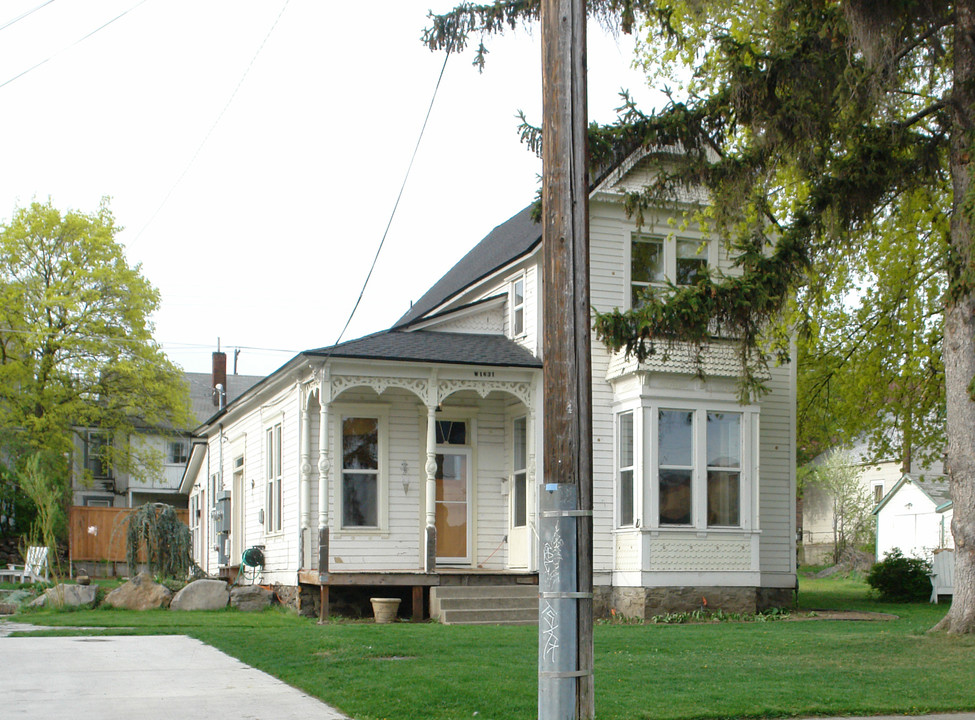 1631 W 1st Ave in Spokane, WA - Foto de edificio