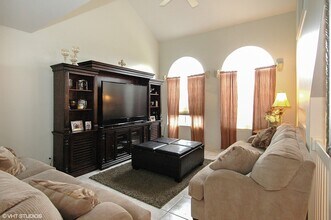 2237 Dawson Ln in Algonquin, IL - Foto de edificio - Building Photo