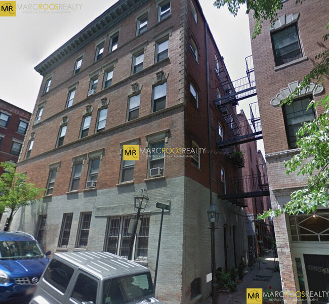 4 Champney Pl, Unit 3 in Boston, MA - Building Photo - Building Photo