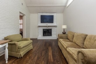 537 Eastbourne Pl in Memphis, TN - Building Photo - Building Photo