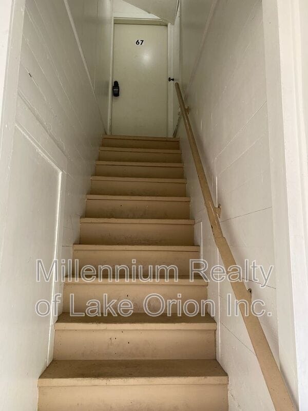 67 Bentley St in Lapeer, MI - Building Photo - Building Photo