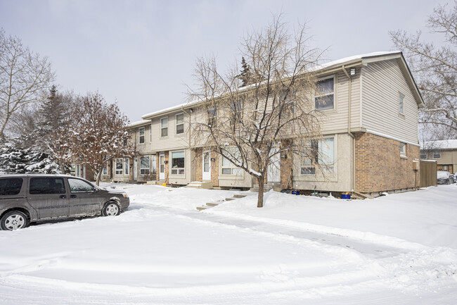 Queensland Village in Calgary, AB - Building Photo - Building Photo