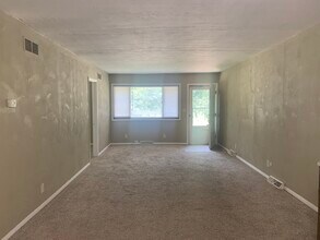 4110 W Smithville Rd in Bartonville, IL - Building Photo - Building Photo